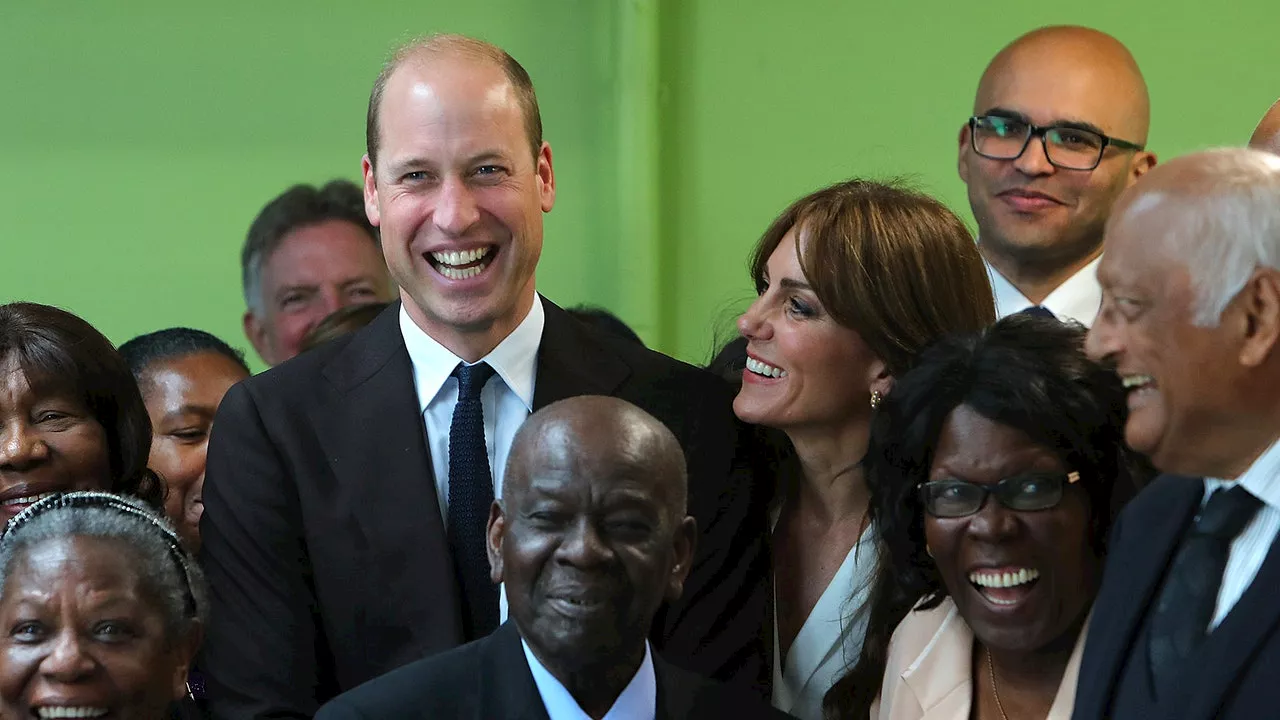 El príncipe Guillermo usa un truco de Isabel II para conseguir la foto de grupo perfecta