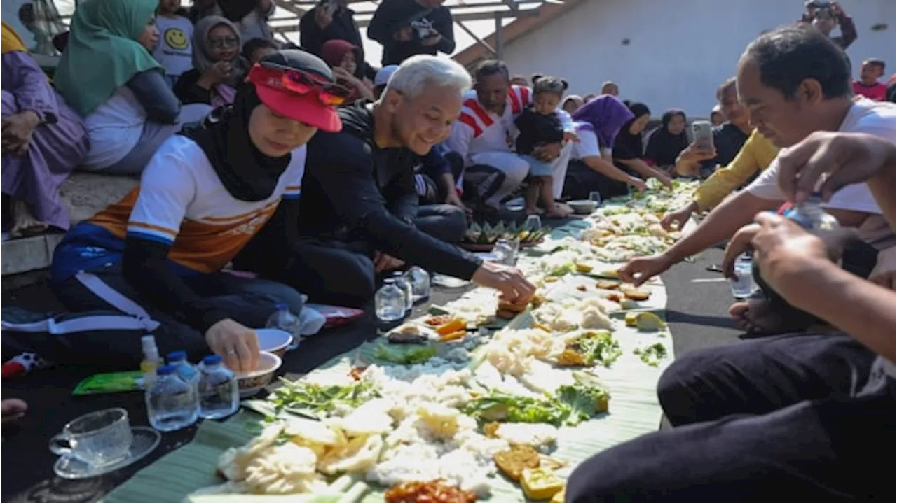 Momen Ganjar Pranowo dan Istri Ngeliwet Bareng Warga Cianjur