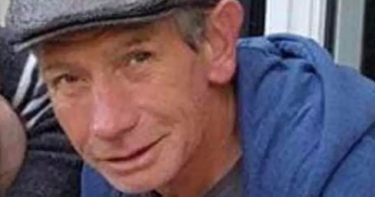 Family of Big Issue seller Rab plan his funeral in Perth