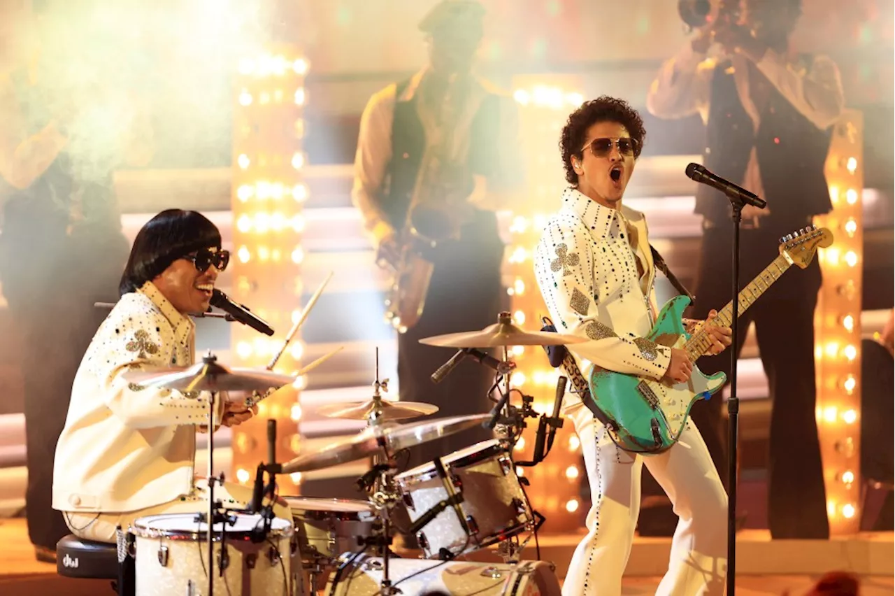 Bruno Mars Tel Aviv Concert Canceled In Wake Of Hamas Attacks, Festival Attendees Flee