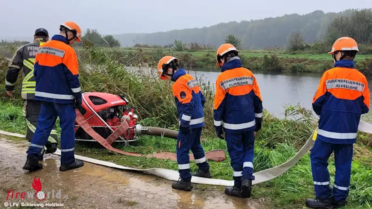 D: Jugendfeuerwehren brechen in Lübeck den Weltrekord mit beeindruckender Schlauchleitung aus 3.217 Schläuchen