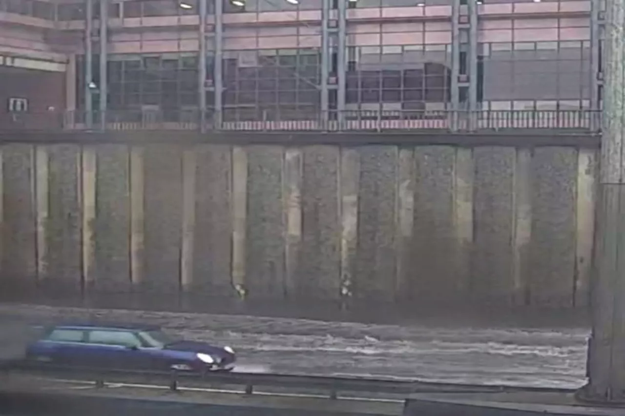 Stretch of Glasgow motorway M8 underwater as warning issued