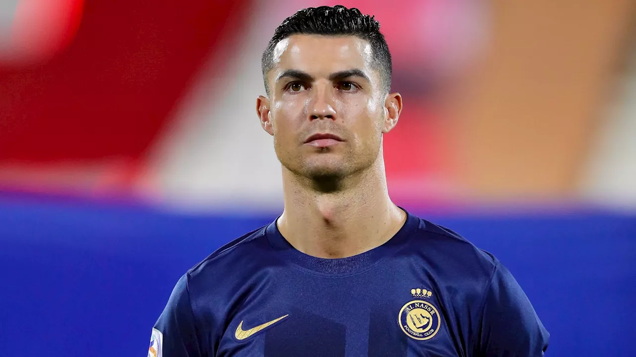 WATCH: Is Cristiano Ronaldo jealous? CR7 unimpressed as Al-Nassr fans show off huge 'BOOM!' tifo for Marcelo Brozovic