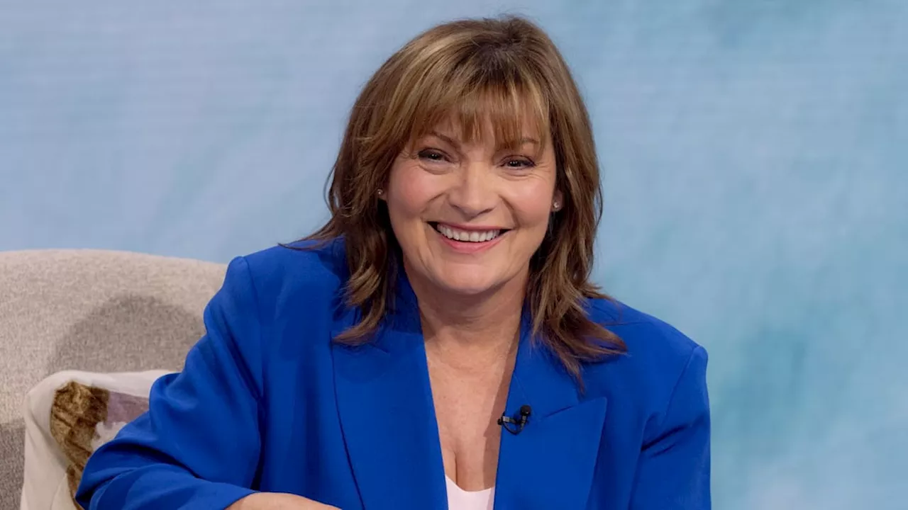 Lorraine Kelly supported by fans as she marks incredible achievement