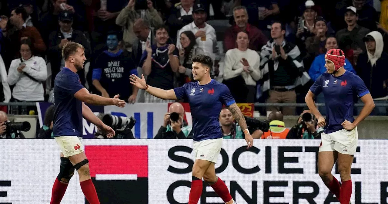 Flawless France make Rugby World Cup knockout stages with easy win over Italy