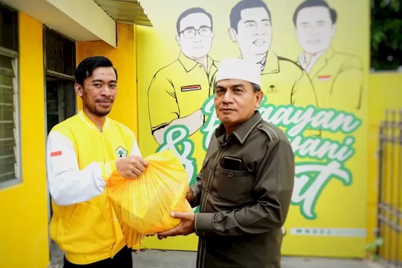 Harga Bahan Pokok Melambung, Golkar Surabaya Guyur Sembako - Jawa Pos