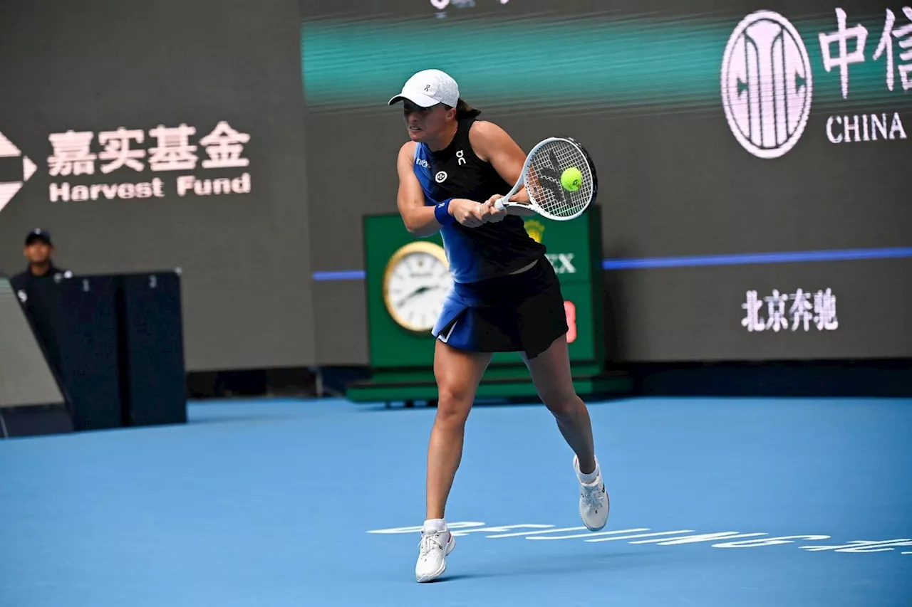 WTA 1000 de Pékin: Swiatek, facile vainqueure de Gauff, en finale contre Samsonova