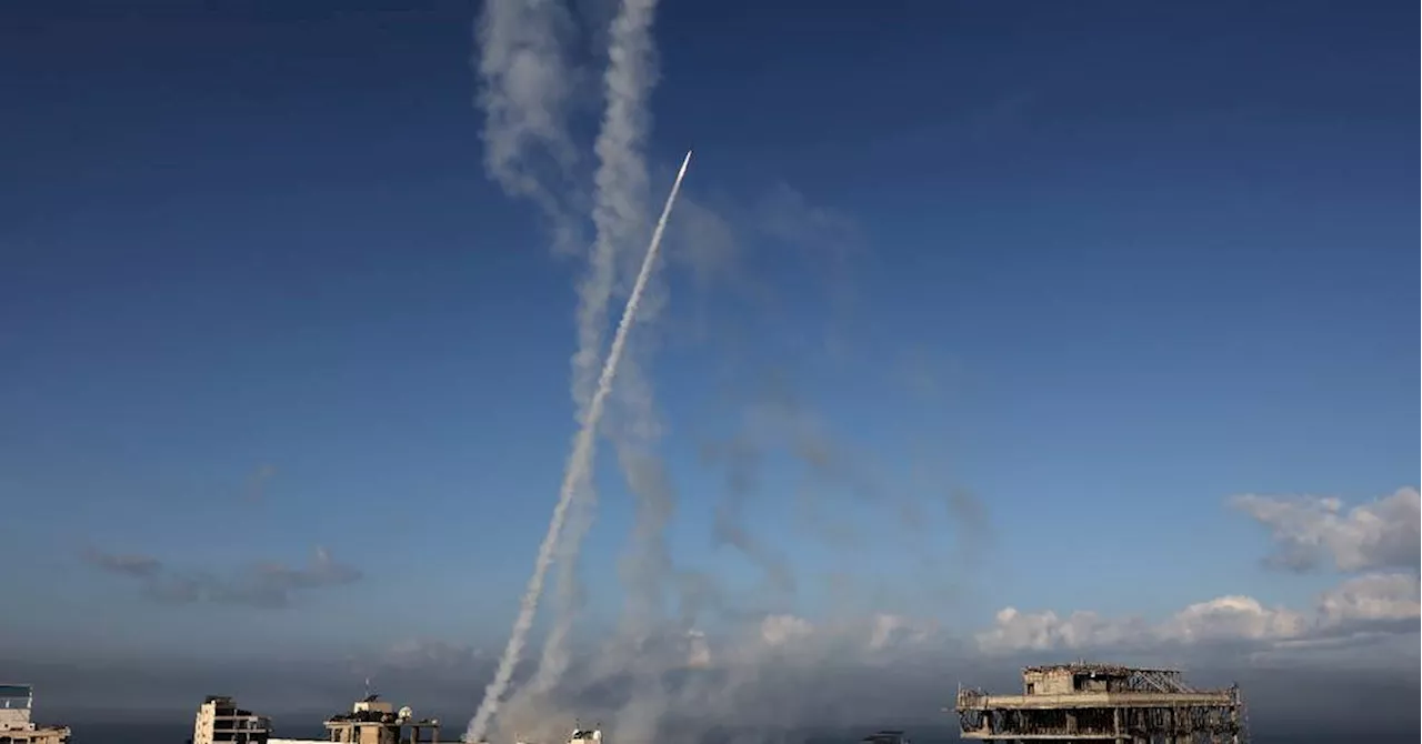 Isra\u00ebl et Gaza de nouveau en guerre apr\u00e8s une offensive surprise du Hamas