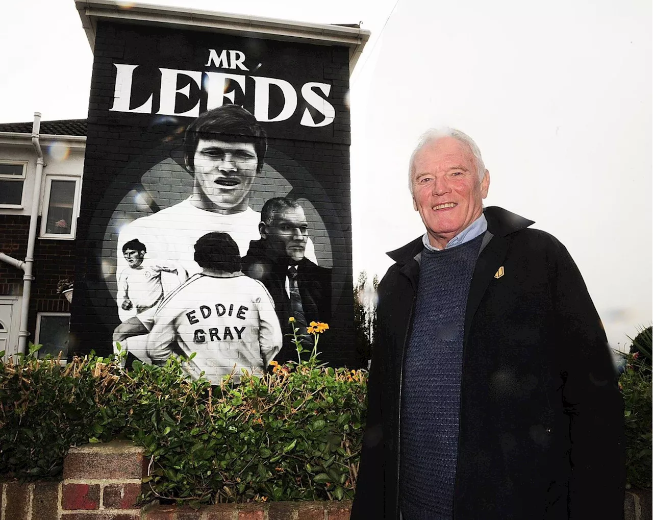 Leeds United: Best pictures of mural unveiling on Elland Road for football 'icon' Eddie Gray