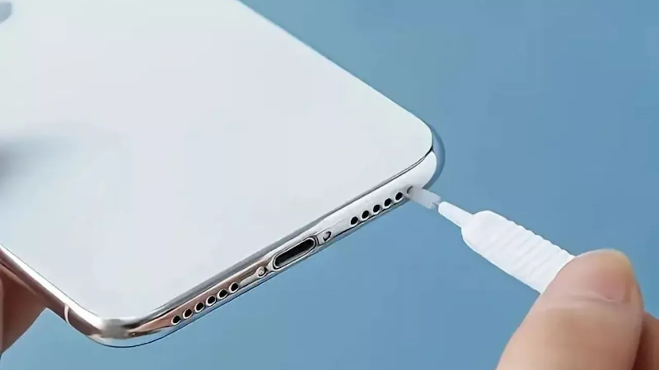 Nettoyez votre iPhone avec cet accessoire indispensable disponible à moins de 1 euro