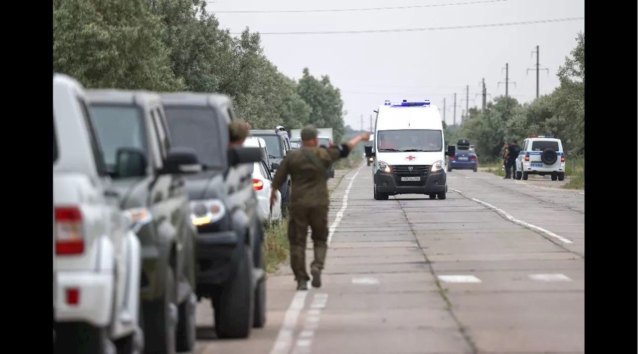 Секретарь отделения ЕР тяжело ранен после подрыва авто в Херсонской области