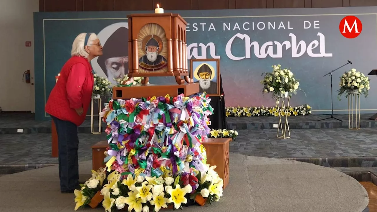 Reliquias de San Charbel llegan al Centro Mexicano Libanés y parroquias de Puebla