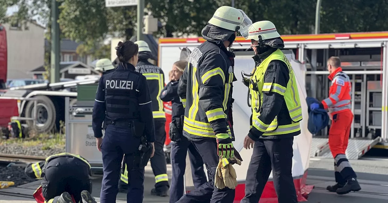 Tödlicher Stadtbahnunfall in Bielefeld - Strecke gesperrt