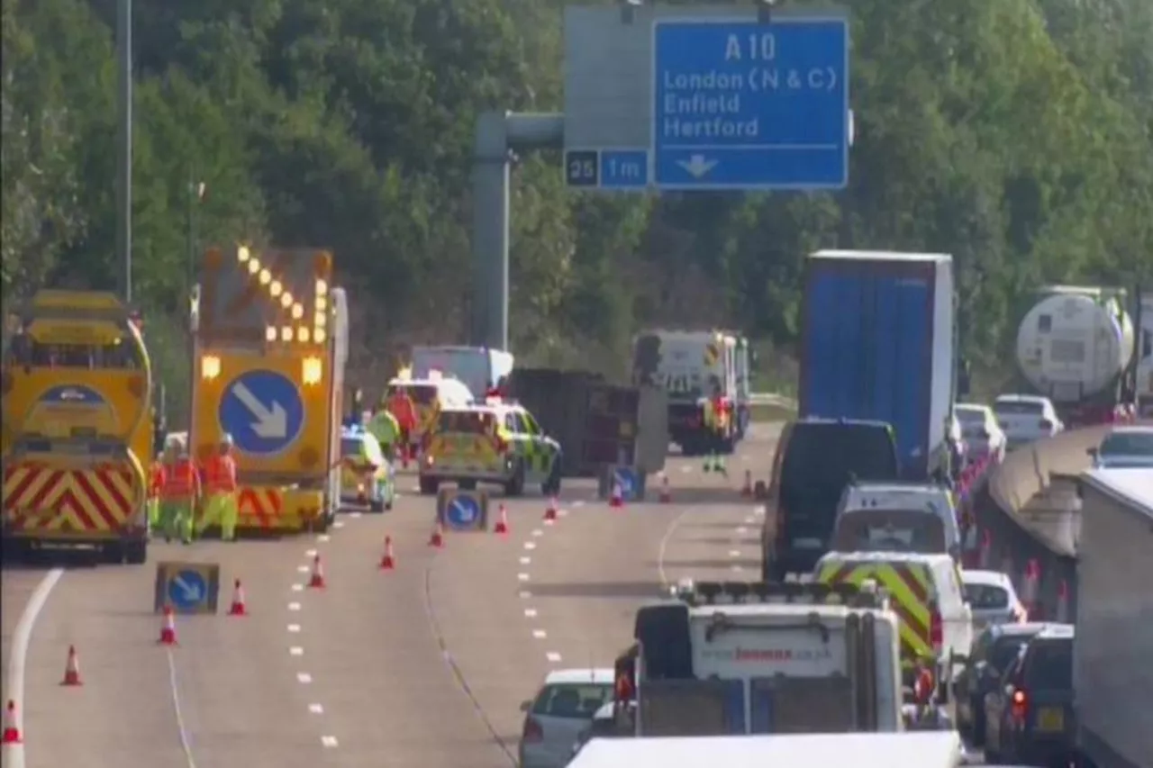 Recap of live traffic updates: M25 closed from Potters Bar to Enfield