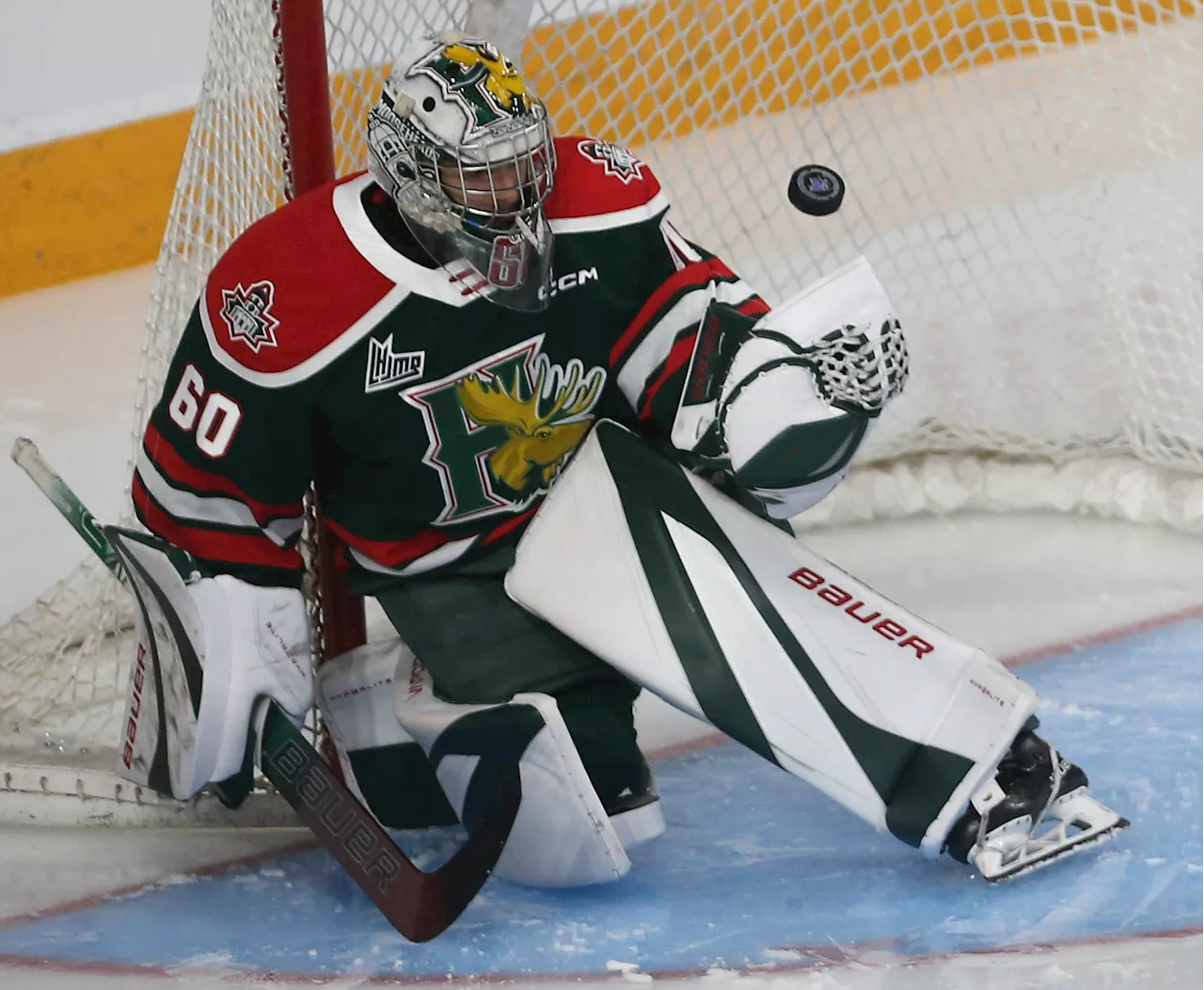 MOOSEHEADS: Win streak hits five games, teammates say Rousseau 'the best goalie in the league'