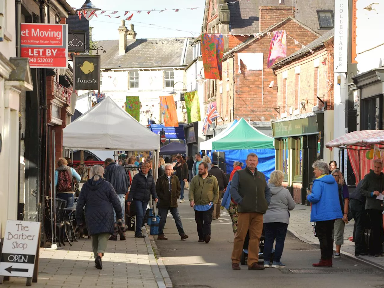 High Street closed as fair returns to Whitchurch