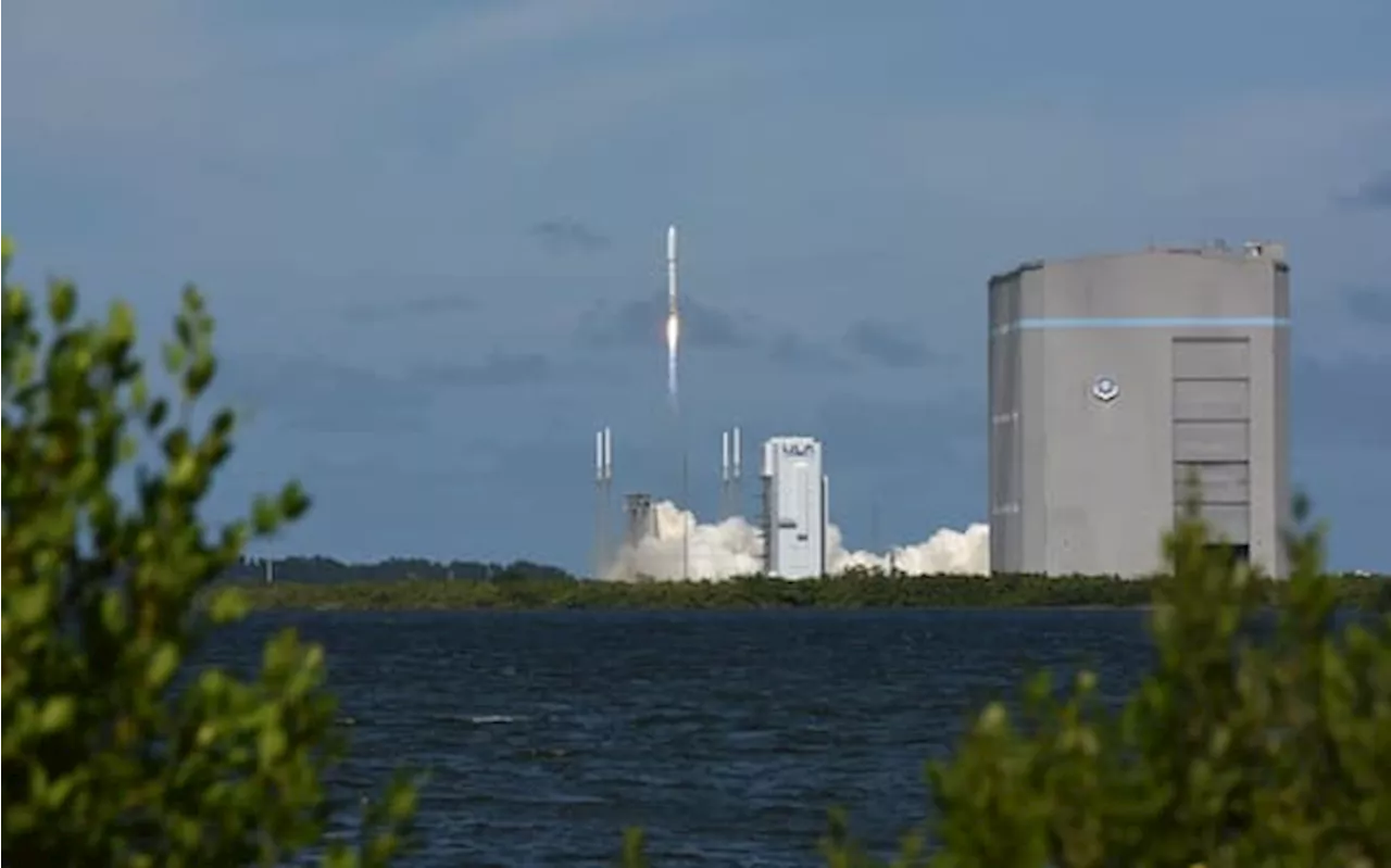 Cape Canaveral, lanciati i primi satelliti per Internet di Amazon