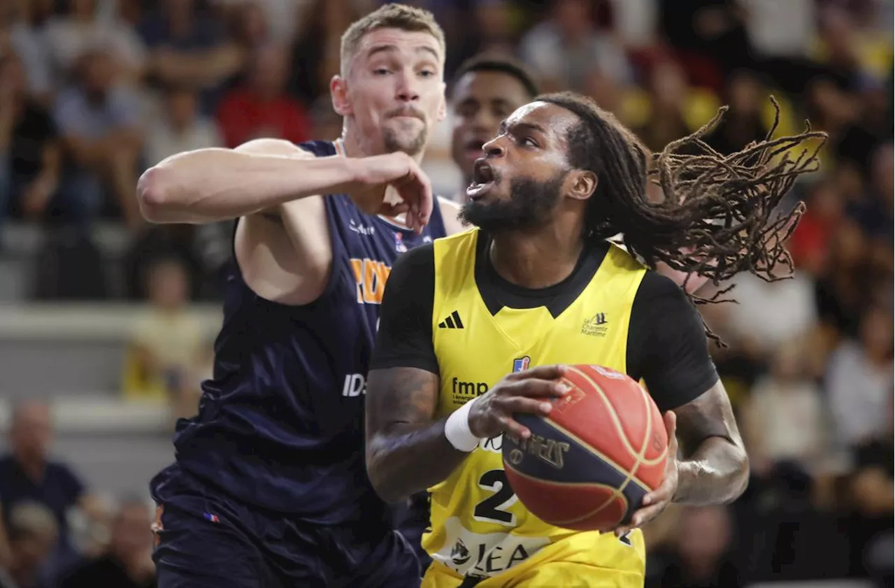 Le Stade Rochelais Basket a mis le temps face à Poitiers mais se qualifie brillamment en Leaders Cup