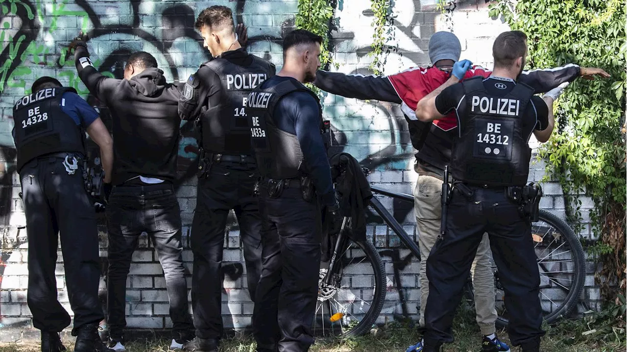 Berliner Polizei legt neue Zahlen vor: Kriminalität rund um den Görlitzer Park dreimal höher als in der Anlage selbst