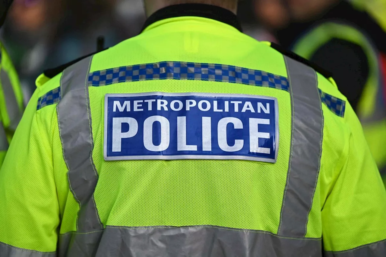 Metropolitan Police: More than 300 officers waiting to face misconduct hearings