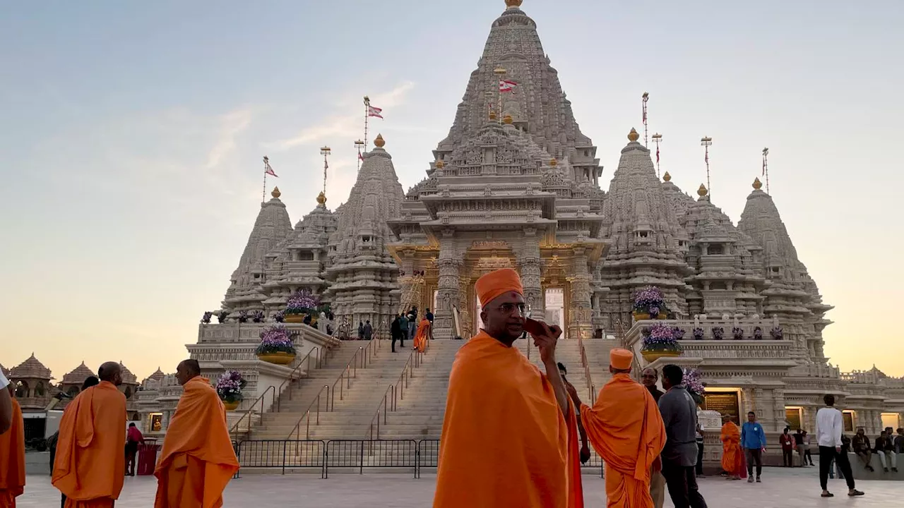 Largest Hindu temple outside India in the modern era opens in New Jersey