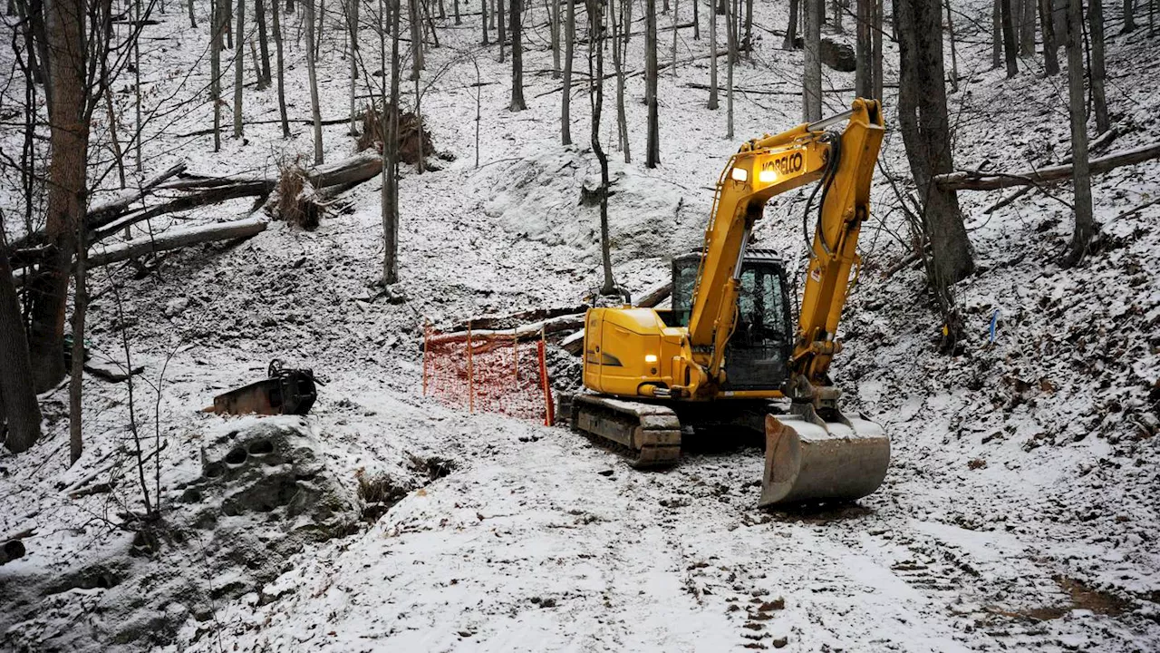 Witnesses to FBI hunt for Civil War gold describe heavily loaded armored truck, signs of a night dig