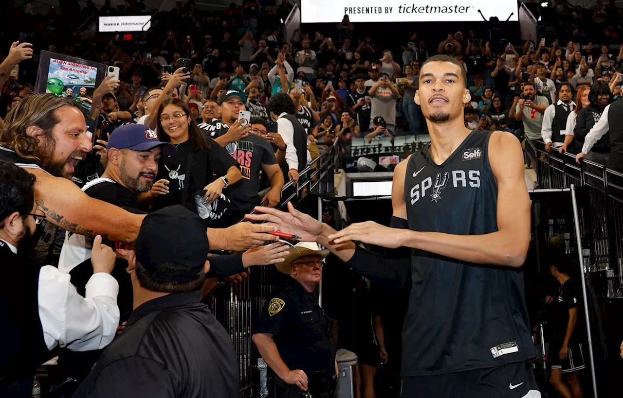 NBA : Plus de 13.000 spectateurs pour un entraînement des Spurs de Wembanyama