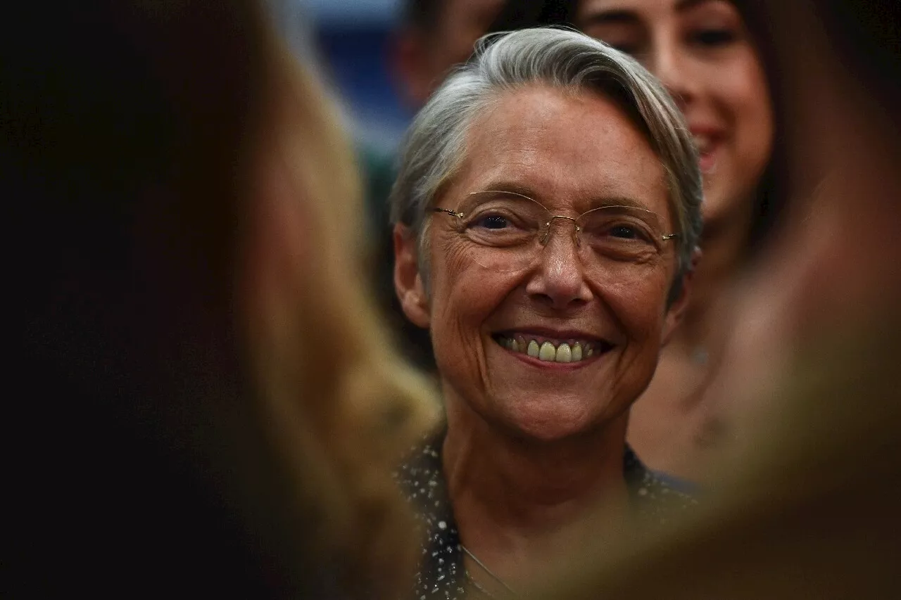 Elisabeth Borne : la Première ministre reprend des forces à Renaissance | Actu