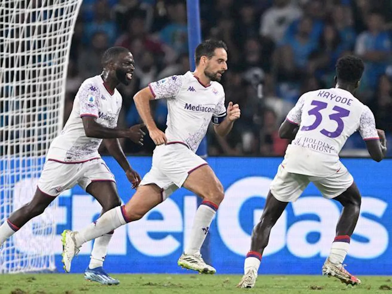 Napoli Fiorentina risultato 1-3, gol di Brekalo, rigore di Osimhen e reti di Bonaventura e Gonzalez