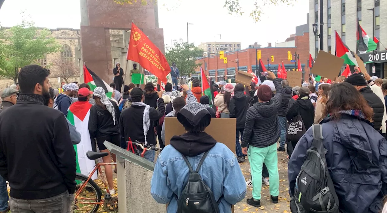 Pro-Palestine rally held in downtown Ottawa as mayor condemns Hamas attack on Israel