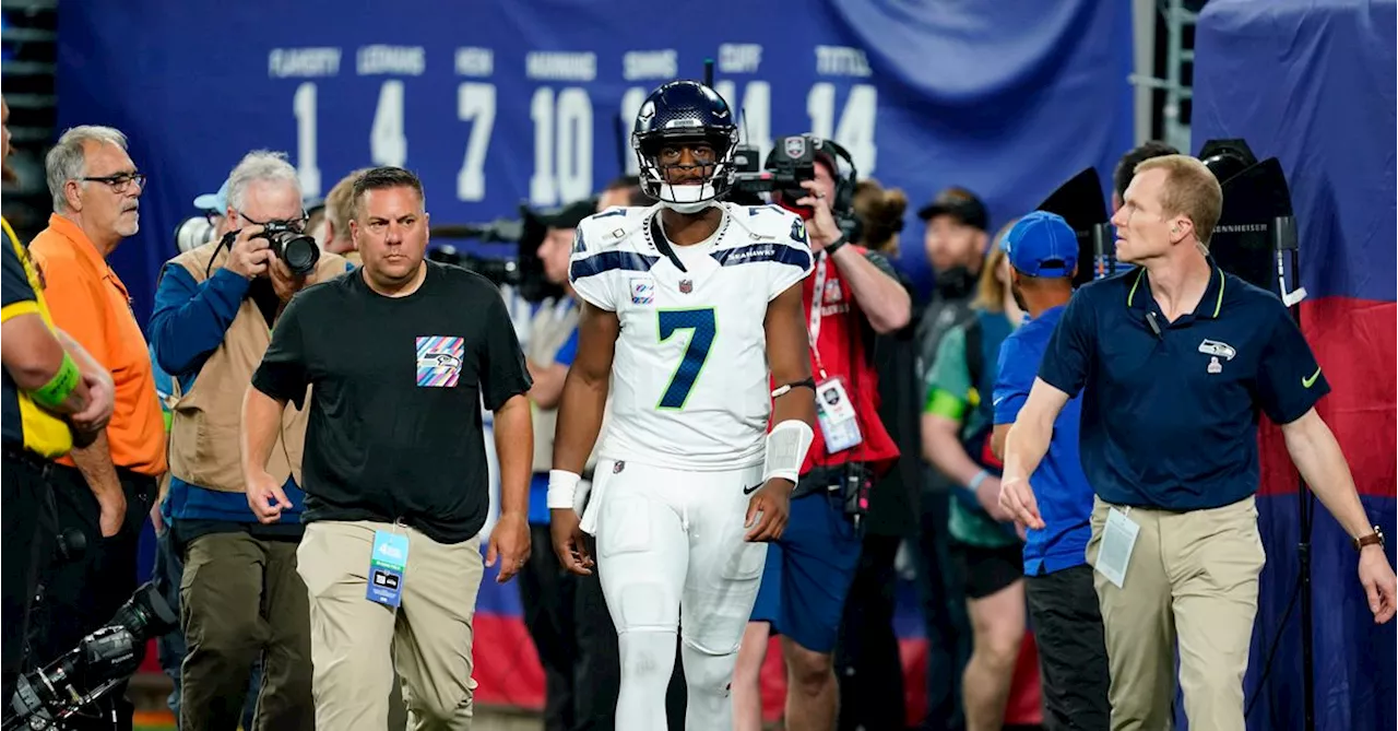 Seahawks’ Geno Smith gets fined, Isaiah Simmons not fined for injuring Smith