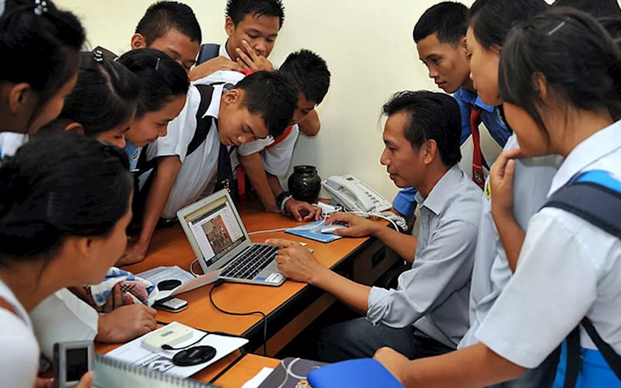 Salur dana ke sekolah memerlukan, aktivis pendidikan beritahu kerajaan