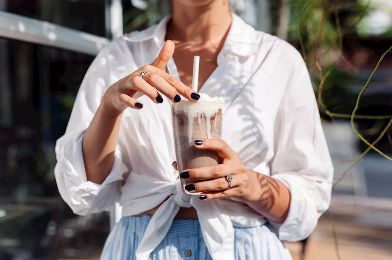 This Plant-Based Frozen Peanut Butter Banana Hot Chocolate Is the Coziest Protein-Rich Bev