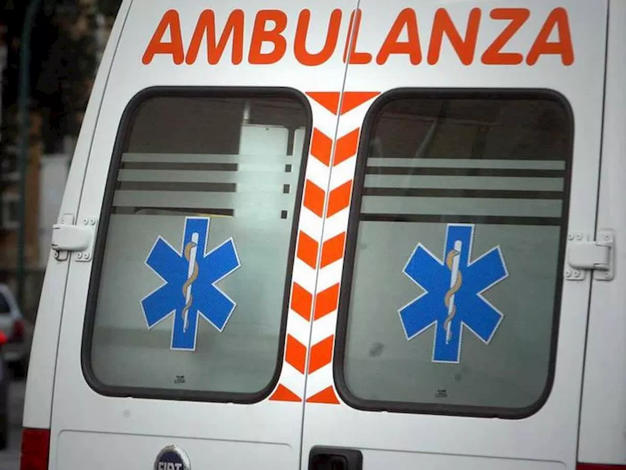 Pedone investito da un bus a Milano: morto 48enne