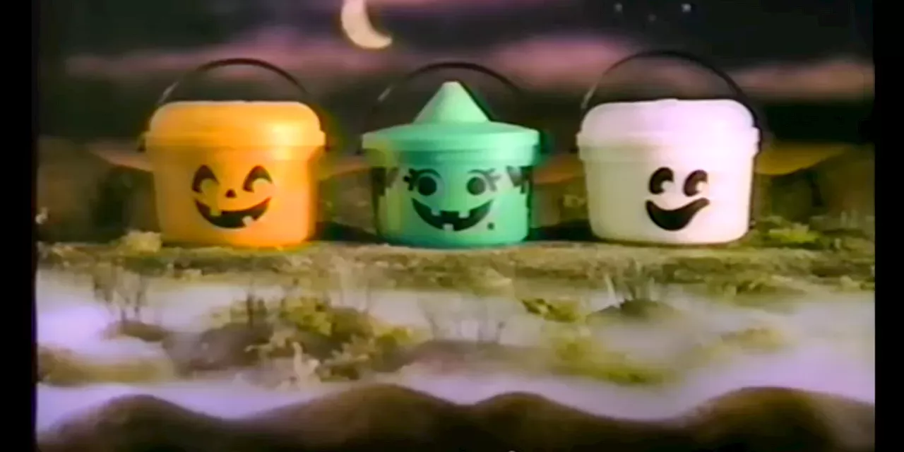 McDonald’s Halloween ‘Boo Buckets’ vs. Burger King's ‘Trick or Heat’ pails