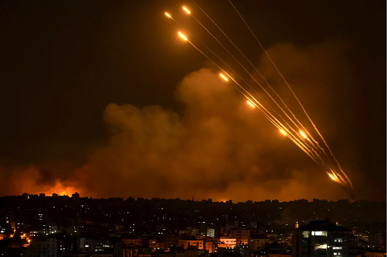 Israel intensifies Gaza bombardment, battles to dislodge Hamas fighters from its territory