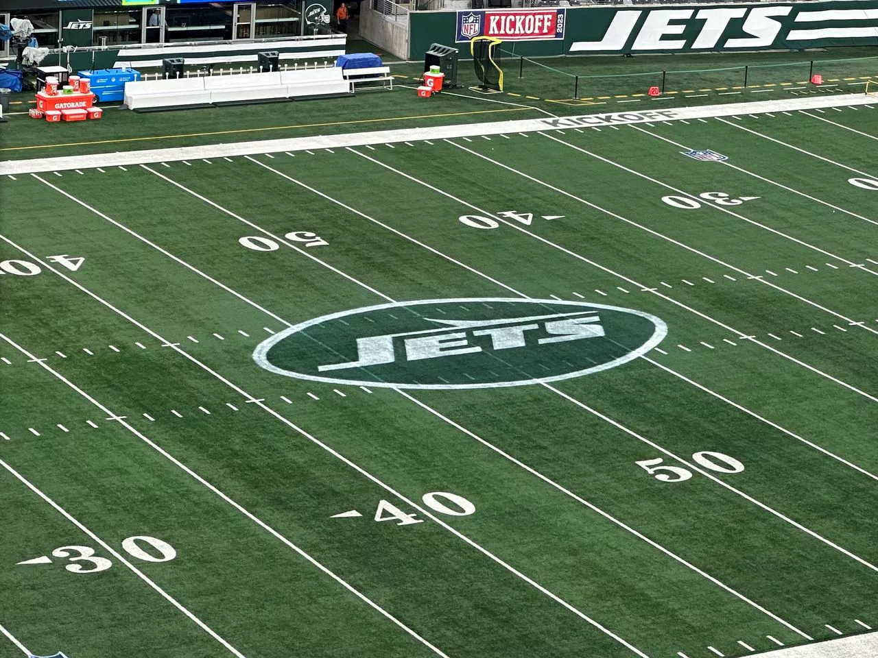 Jets healthy scratch 2 big names (who they just paid) for must-win game vs. Broncos