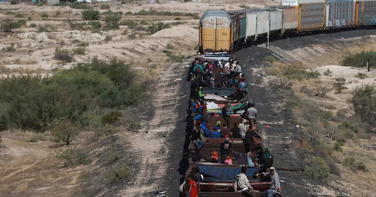 Venezolanos en Juárez permanecen en norte de México con el temor de que EEUU los deporte