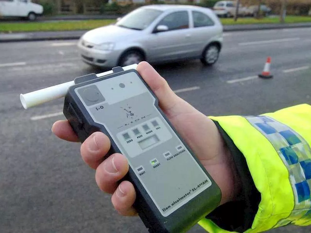 Drink driver hit lamppost after stopping for couple of beers on way back from rehoming dog