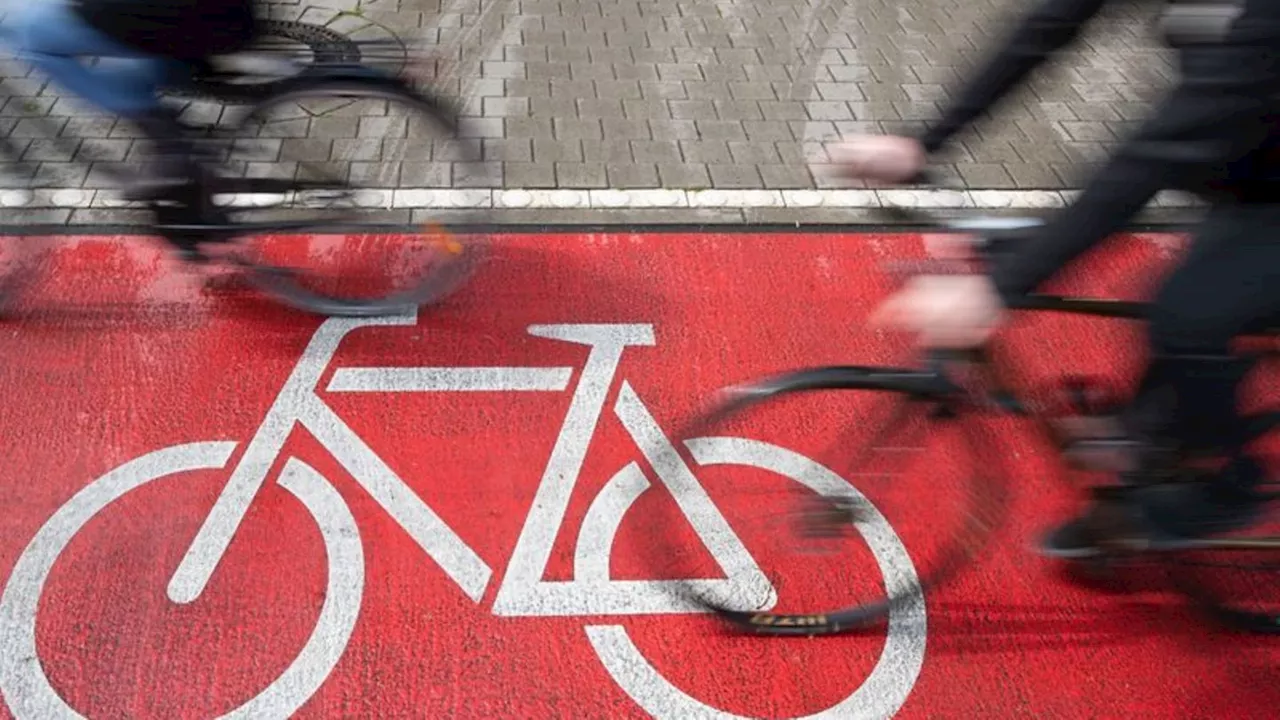 Mannheim: Fahrradfahrer stirbt bei Verkehrsunfall