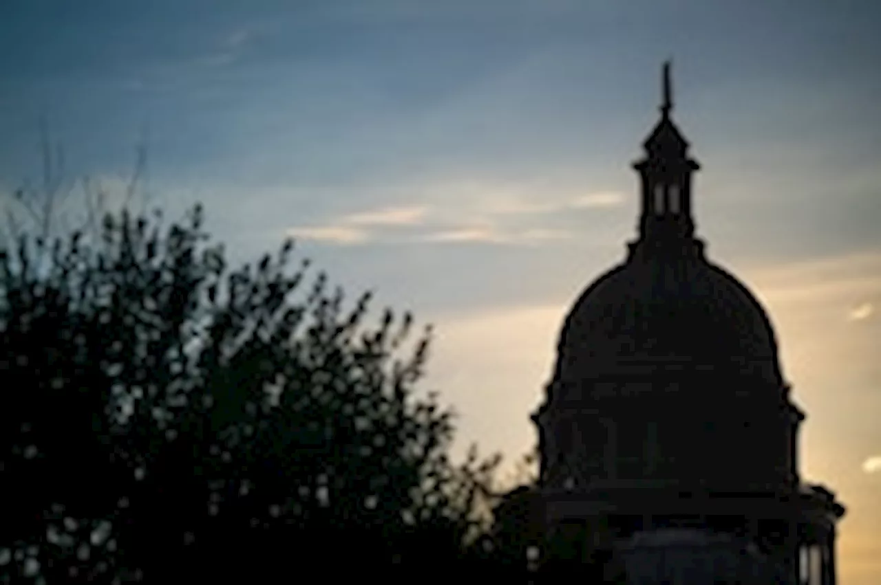 Texas Republicans’ internecine fights overshadow special session