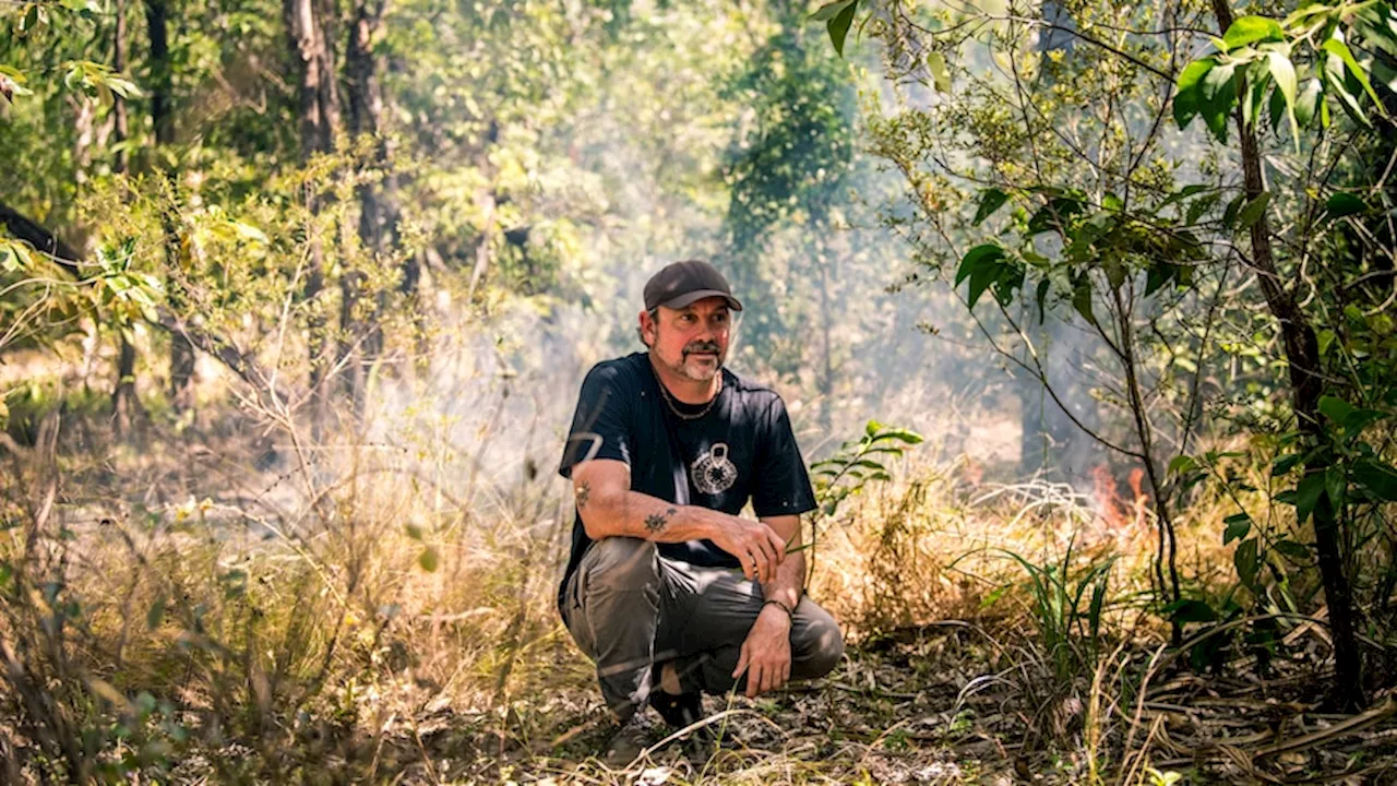 More cultural burns needed ahead of bushfire season, Indigenous practitioner warns