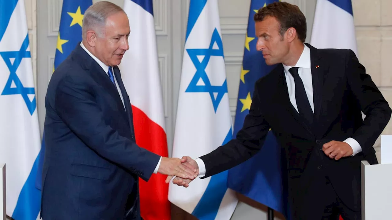 Attaques contre Israël: Macron exprime à Netanyahu sa 'vive préoccupation' pour les otages et les blessés