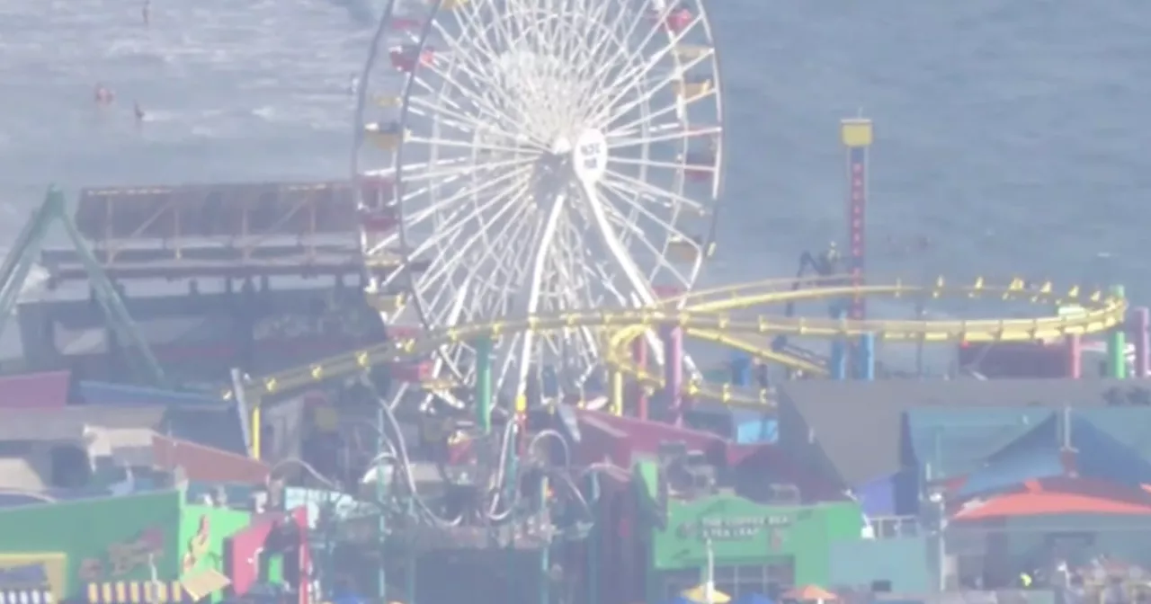 Man claiming to have bomb arrested after climbing Ferris wheel on Santa Monica Pier