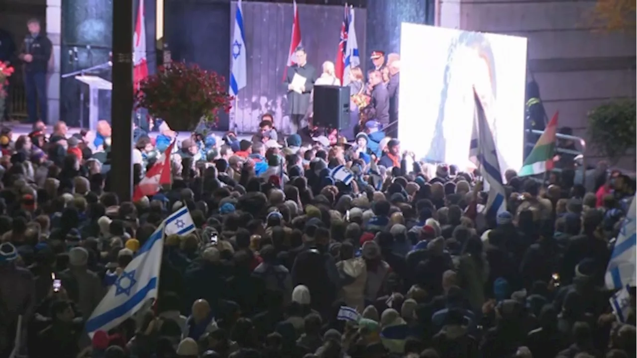 Israel and Palestinian rallies held in Toronto in wake of fighting