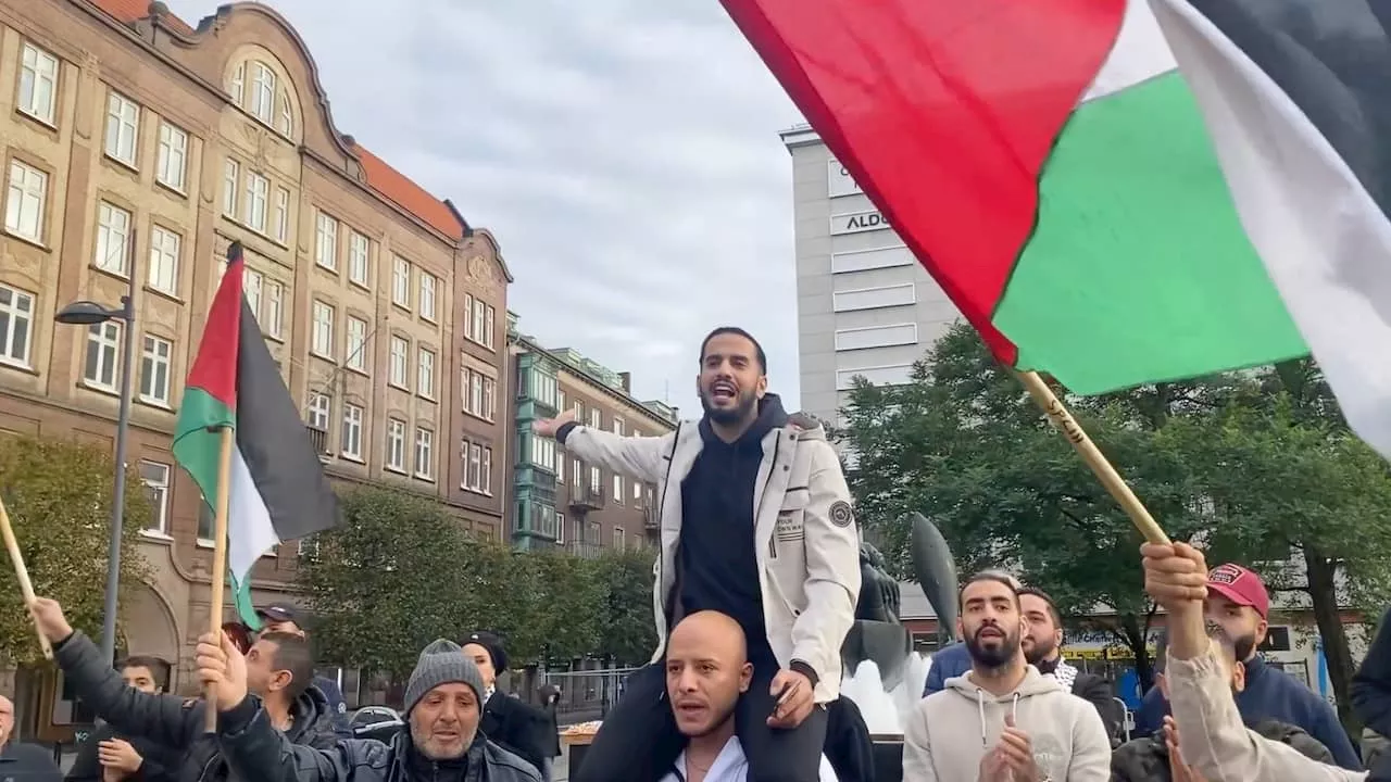 Hamas blodiga attacker firades i svenska städer