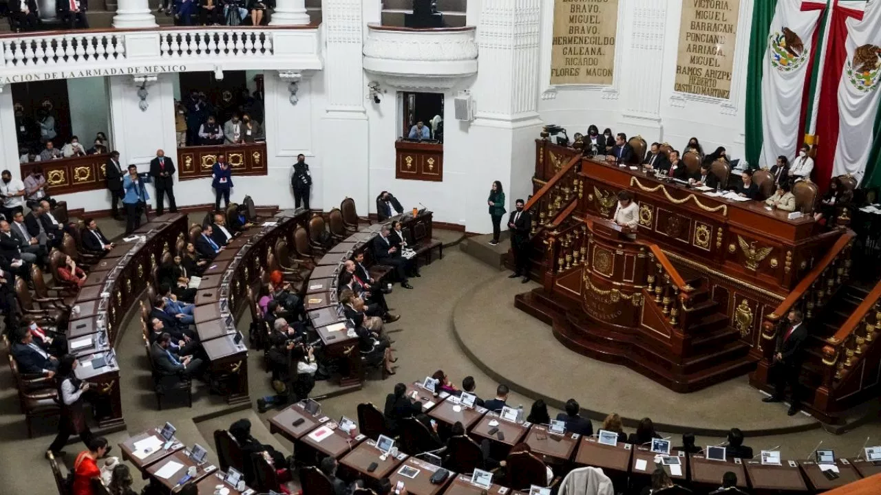 Exmilitantes del PAN y PRD crean nueva asociación parlamentaria en el Congreso de la CDMX