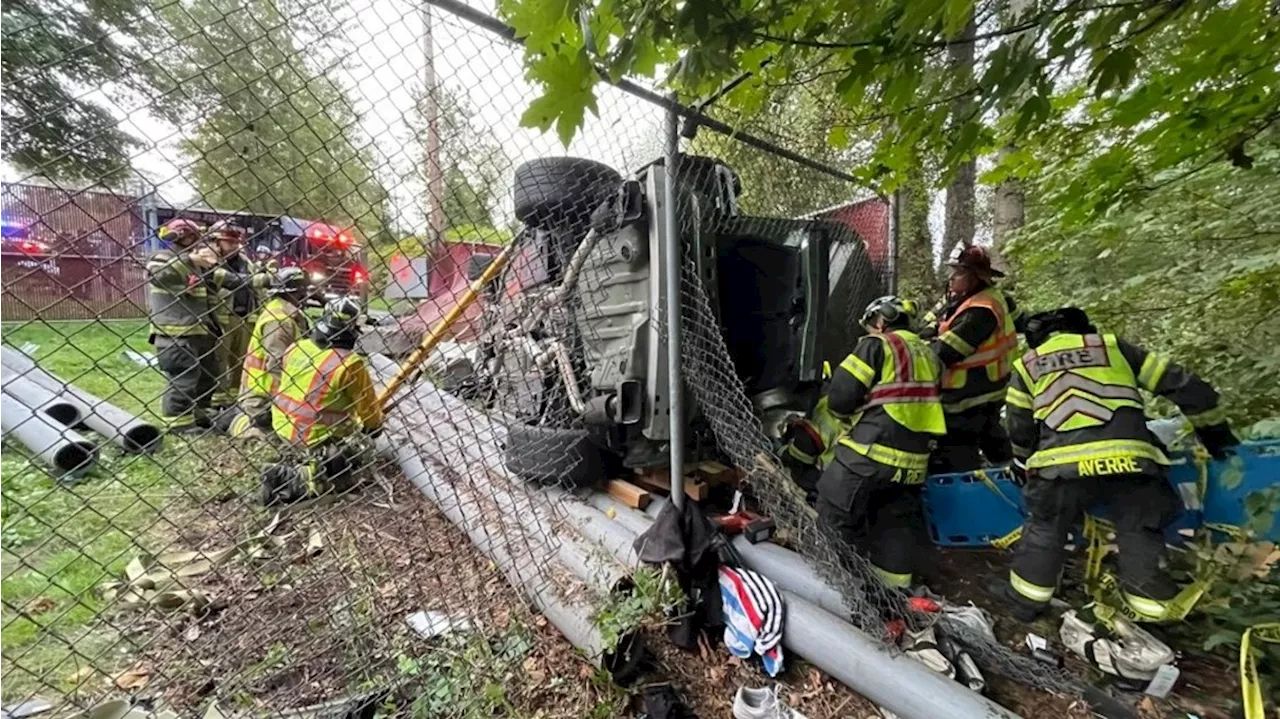 3 killed, 1 injured in overnight Tukwila car crash