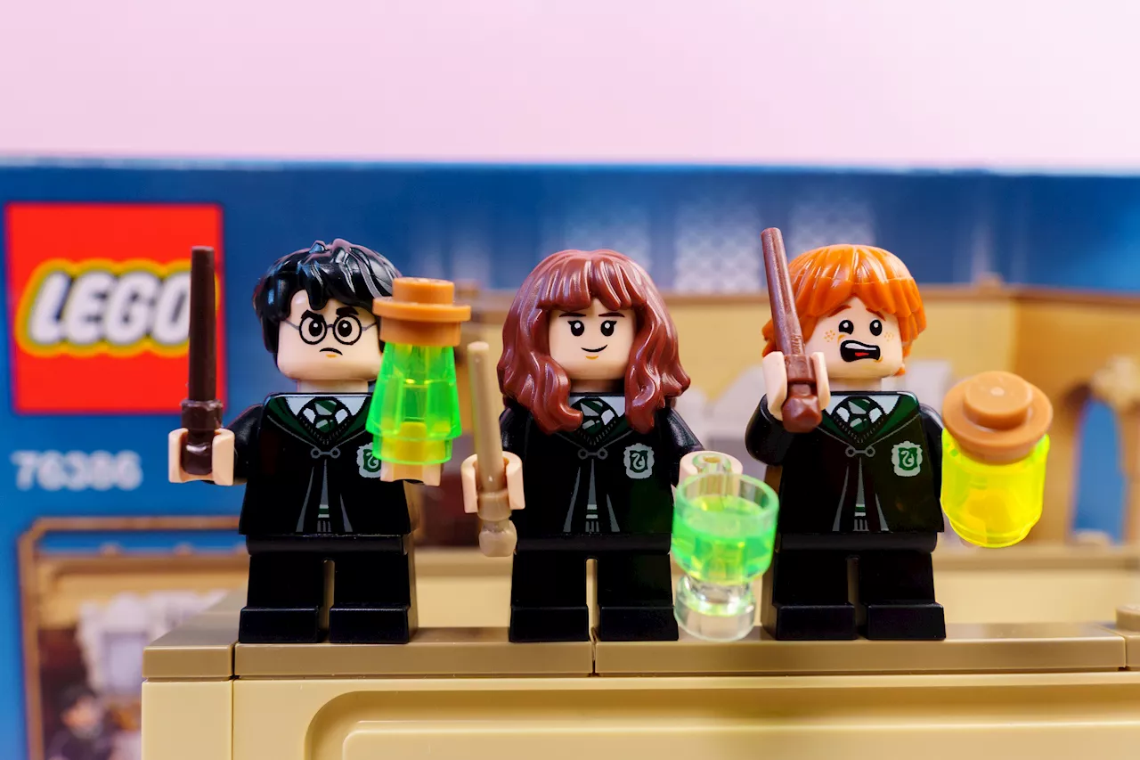 Das ideale Geschenk für Potterheads: Beliebter „Harry Potter“-Adventskalender von LEGO ist hier reduziert