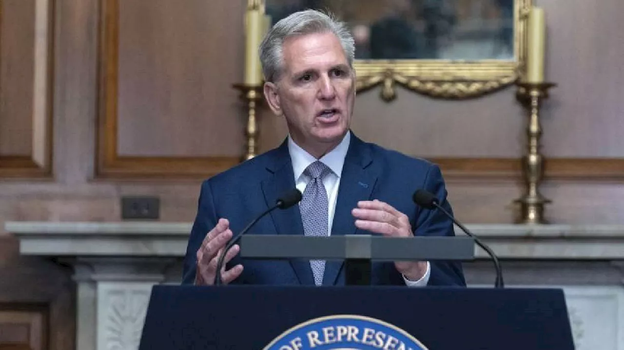 As Republicans split over future House speaker, McCarthy positions himself as a de facto leader